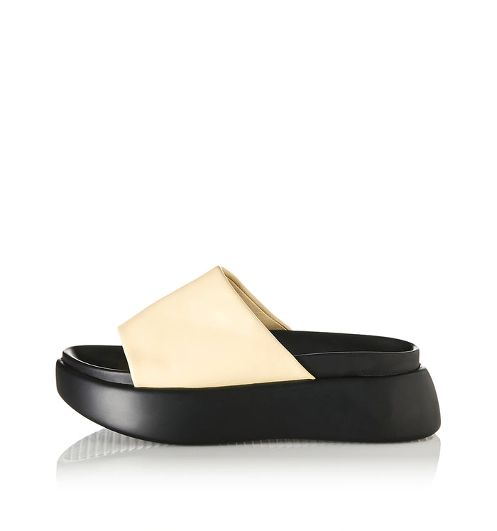 Buttermilk Leather / 35