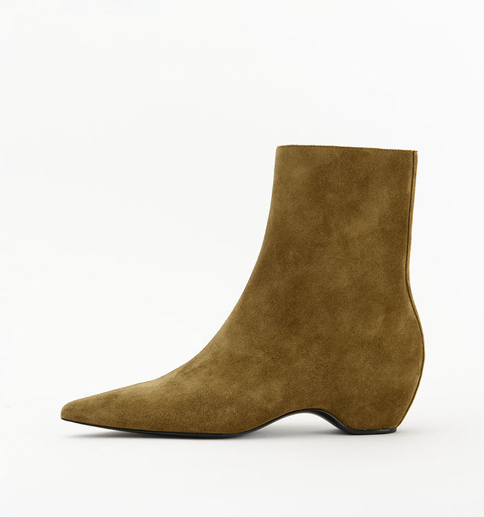 Khaki Suede / 35