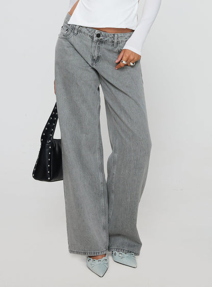 Ellanor Low Rise Straight Leg Jean Washed Grey