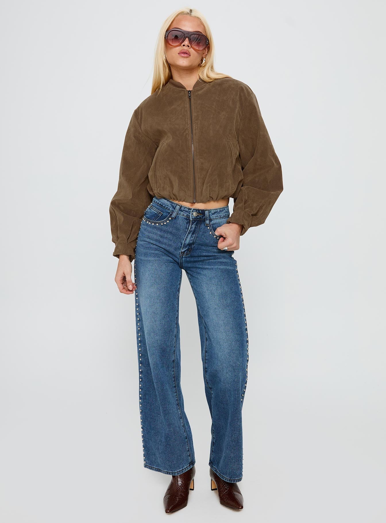 Saving Up Mid Rise Straight Leg Studded Jeans Mid Blue