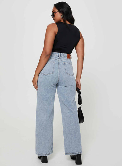 Nicolo High Rise Straight Leg Jeans Light Blue Wash