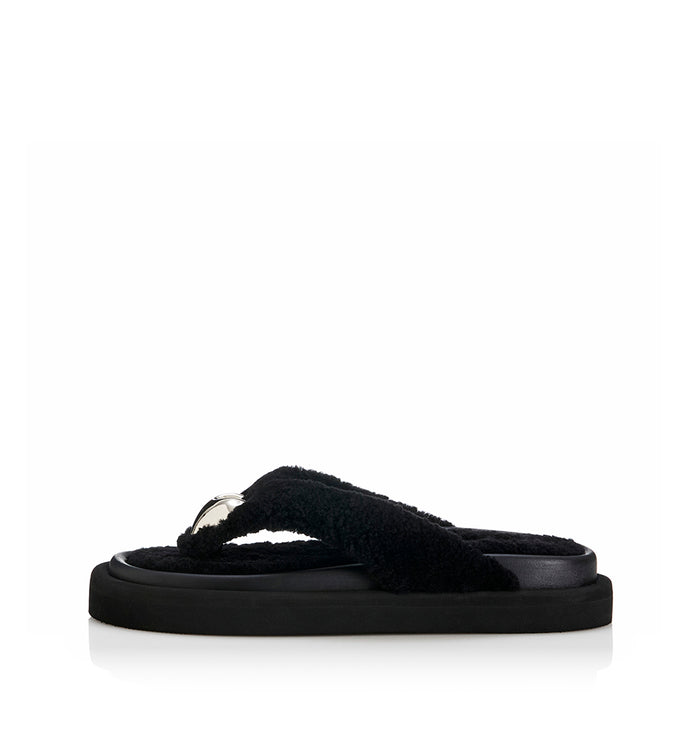 Black Shearling / 35