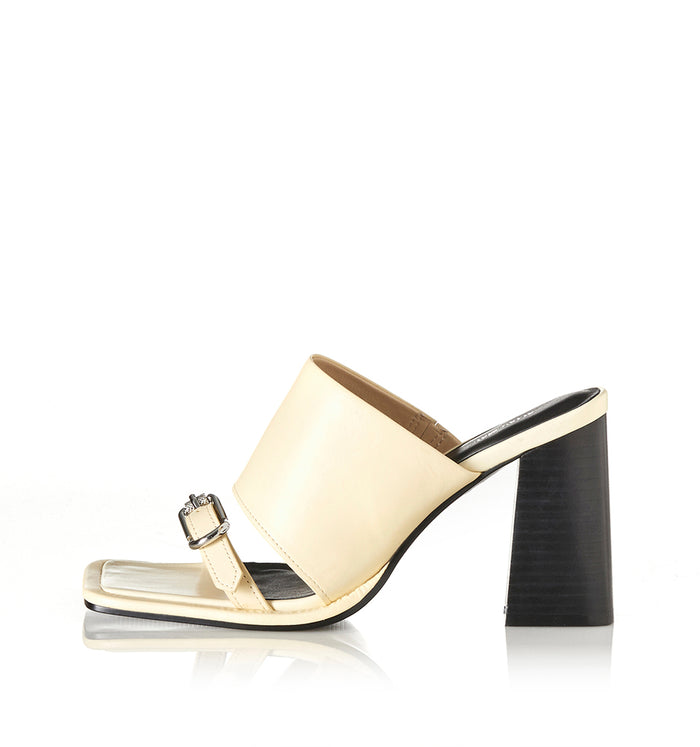 Buttermilk Leather / 35