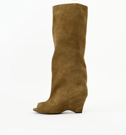 Khaki Suede / 35