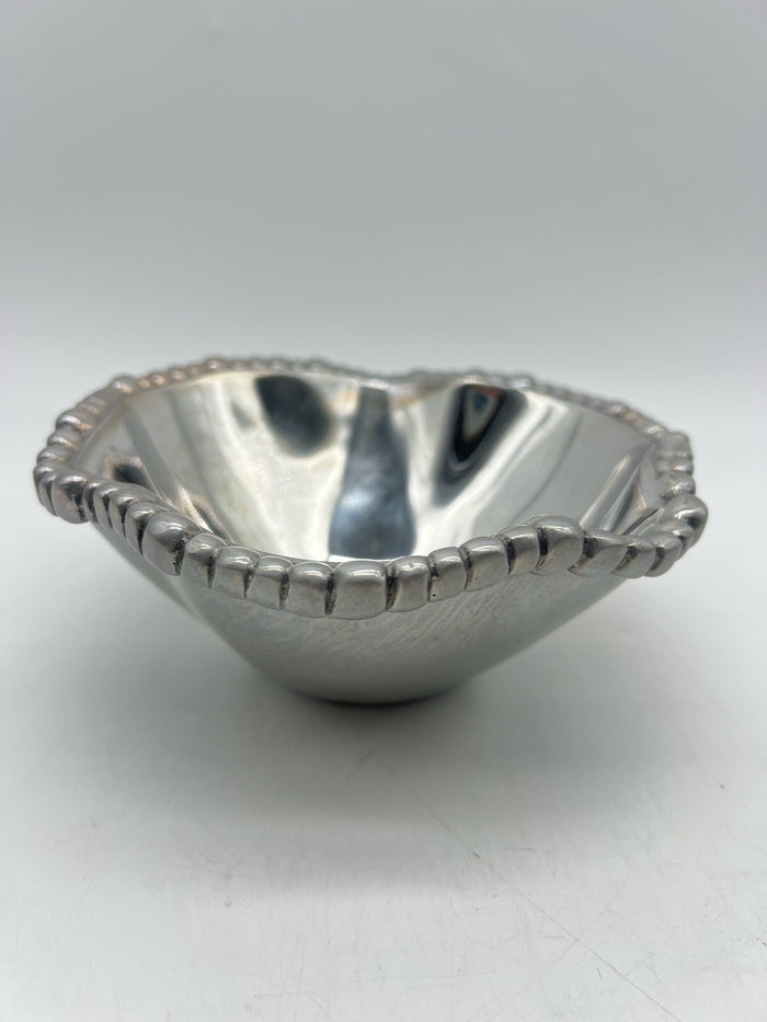 BEATRIZ BALL BOWL SILVER COLORED SCALLOP EDGE