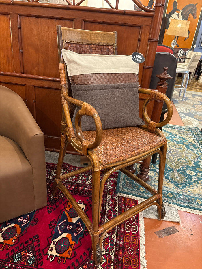 COUNTER STOOL RATTAN ACORN FINISH