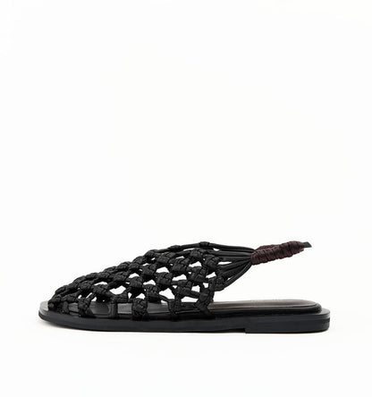 Black / 35