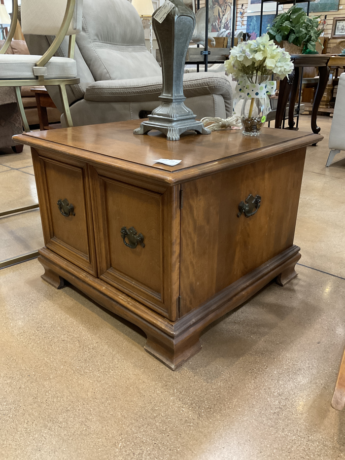 End table