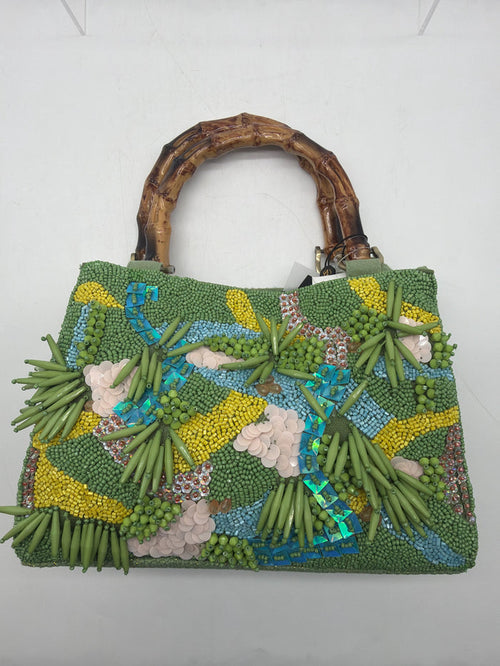HANDLE BAG RAINFOREST BEADED WITH WOODEN HANDLE
