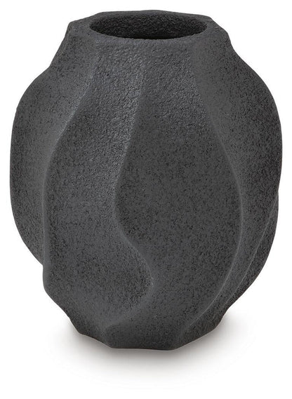 Judworth Vase