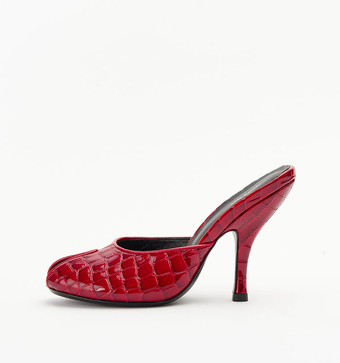 Scarlet Patent Croc / 35