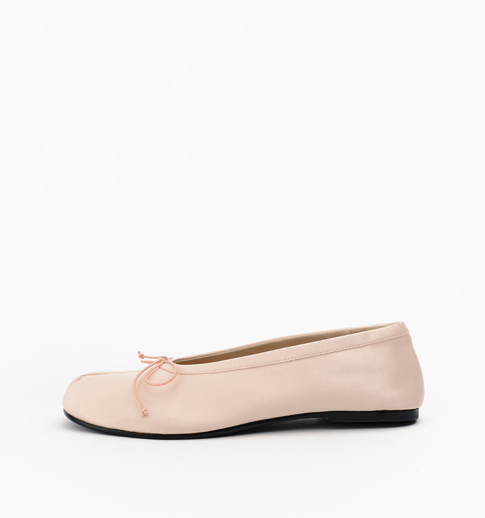 Ballet Satin / 35
