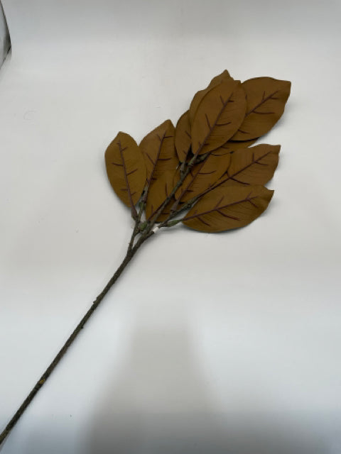 MAGNOLIA GREEN SPRAY 33"