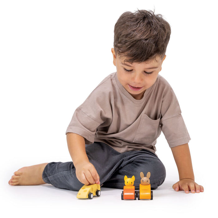 Mentari Wooden Animal Friends Racing Car Set