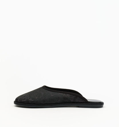 Black Floral / 35