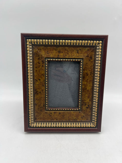PICTURE FRAME CHERRY WOOD & GOLD