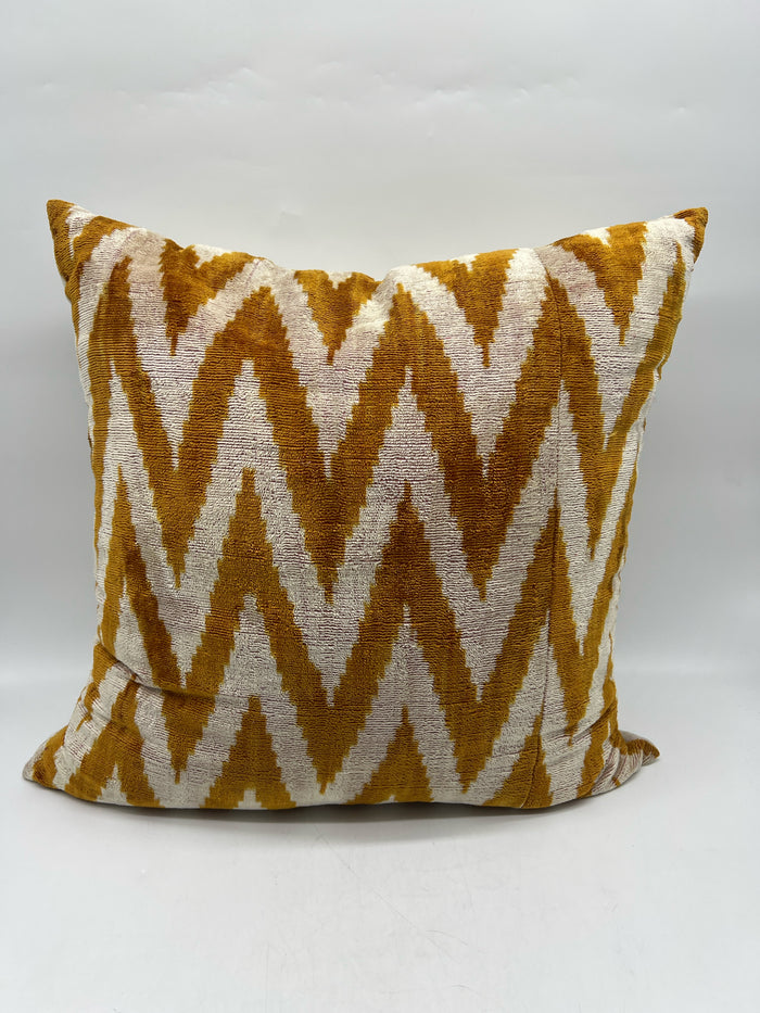 PILLOW CHEVRON PATTERN MUSTARD YELLOW