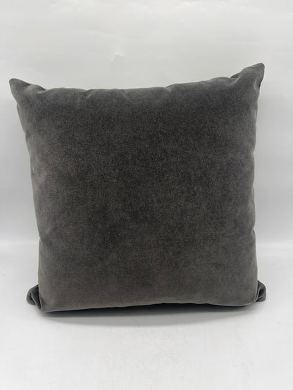 PILLOW GREY