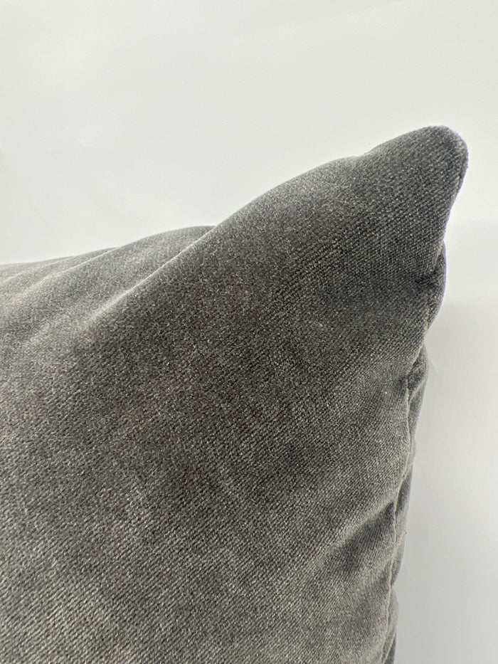 PILLOW GREY