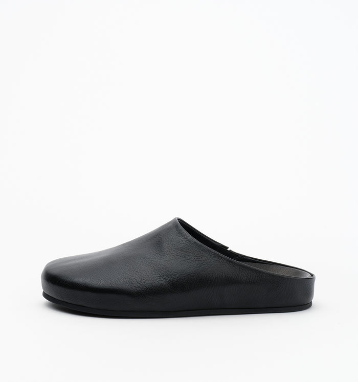 Black Tumble / 35