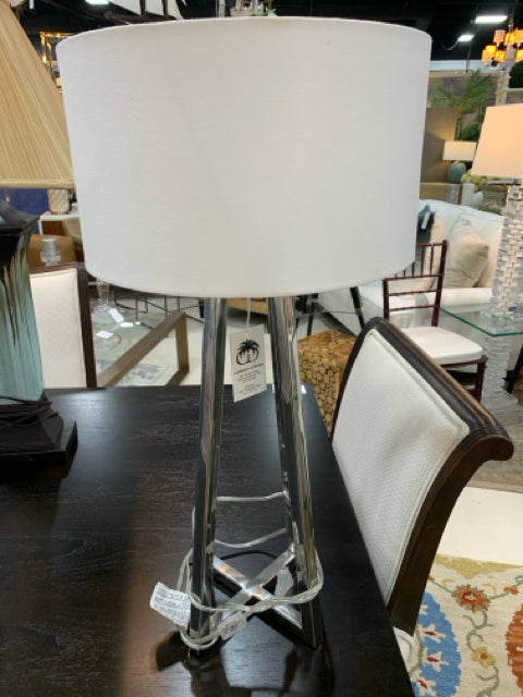 TABLE LAMP OPEN SILVER BASE