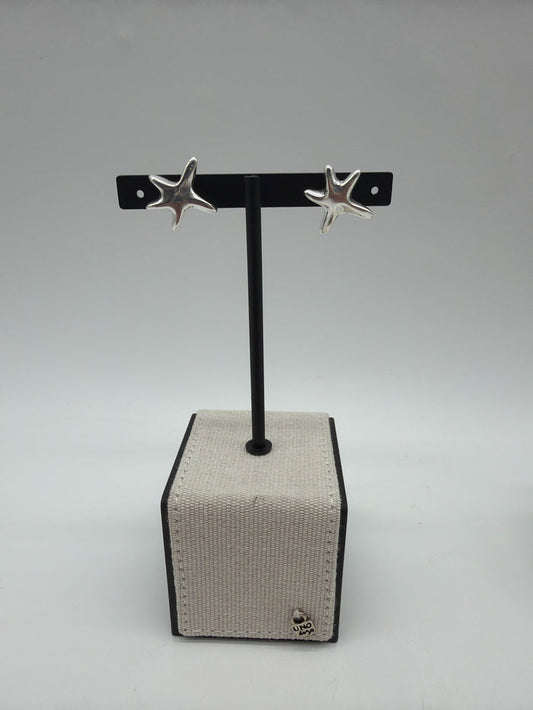 UNO DE 50 STAR EARRINGS SILVER