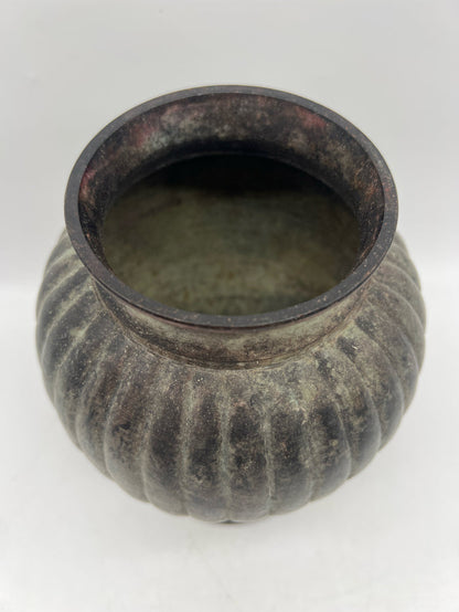 VASE METAL RIBBED PATINA LOOK